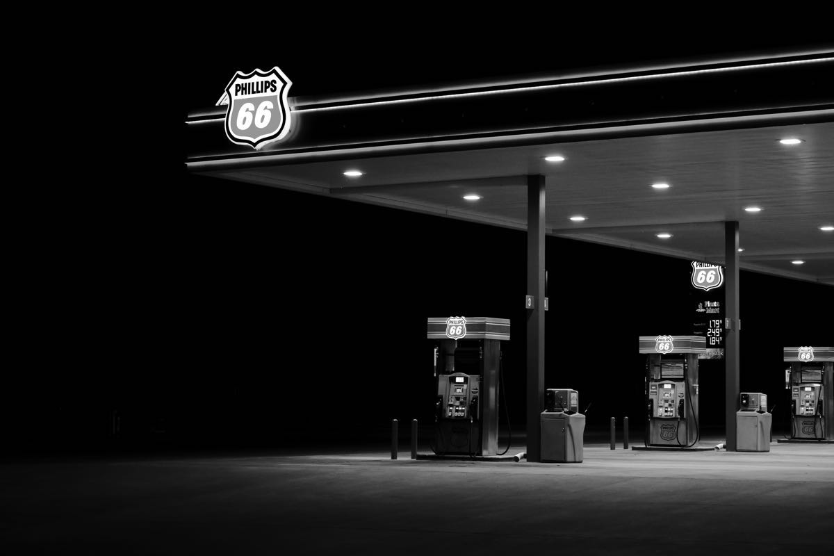 24 hrs gas-station